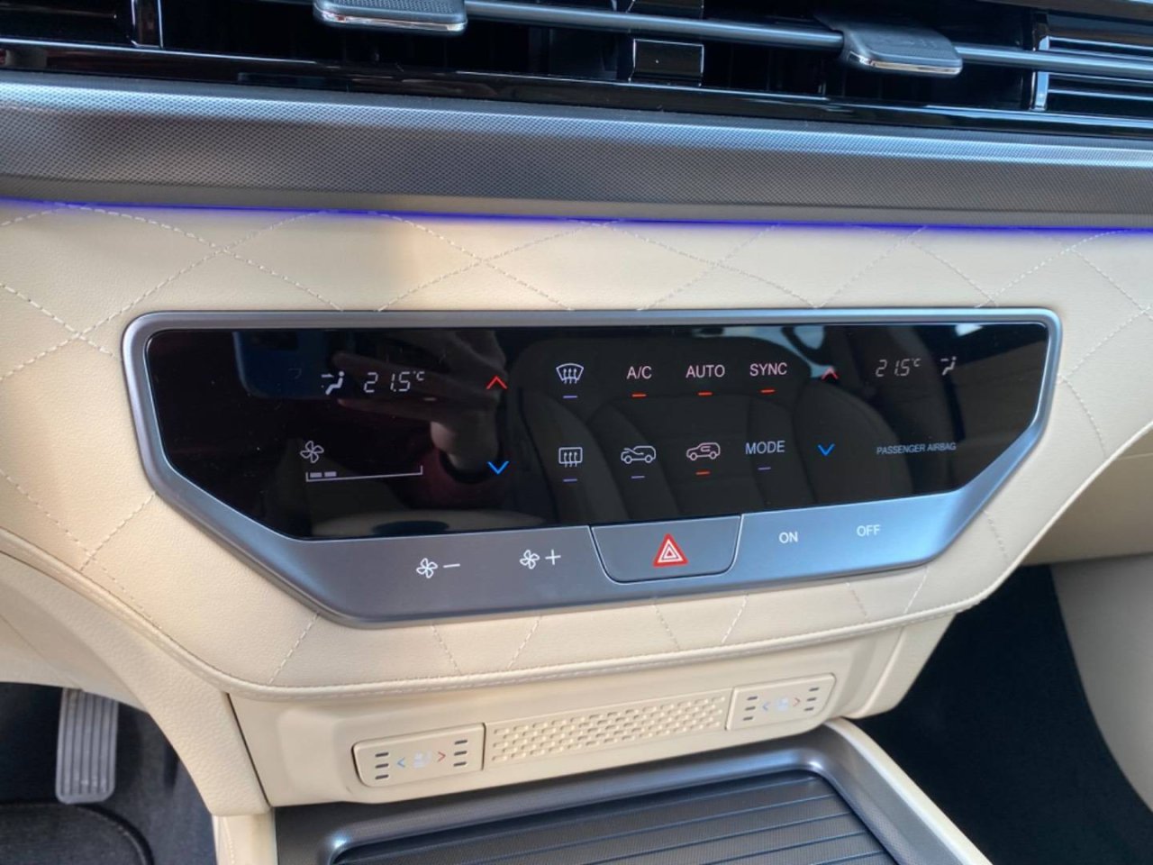 REXTON G4 Y470 MY25 PREMIUM2.2E-XDI202HP4WDA8 64693